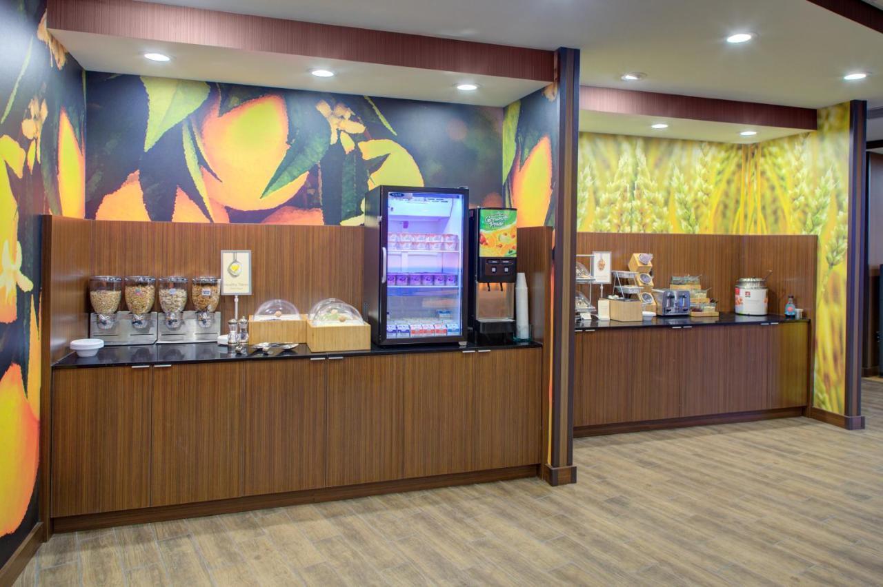 Fairfield Inn & Suites By Marriott Detroit Canton Exterior photo