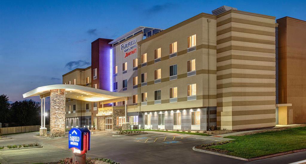 Fairfield Inn & Suites By Marriott Detroit Canton Exterior photo